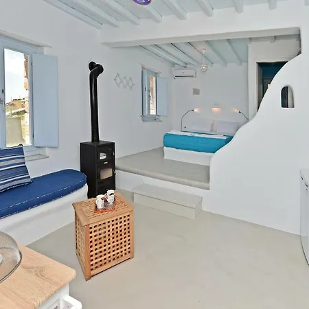 度假居 Amphitrite Deluxe Sea View Suites 圣约阿尼斯