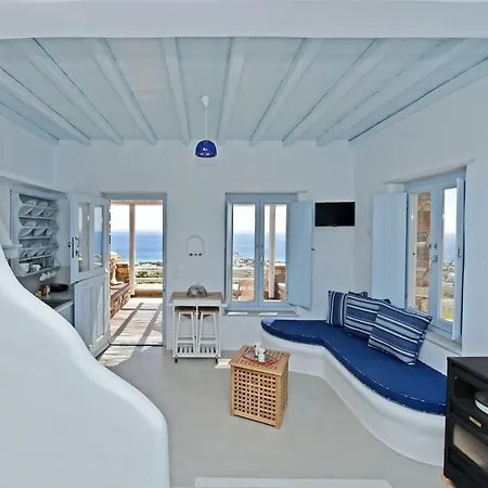 Amphitrite Deluxe Sea View Suites 圣约阿尼斯