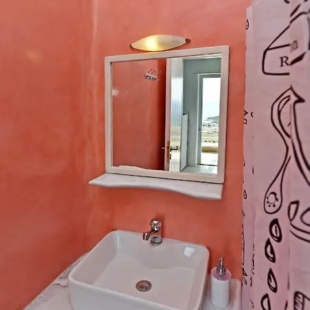Amphitrite Deluxe Sea View Suites *