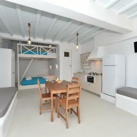 Amphitrite Deluxe Sea View Suites Feriehus *